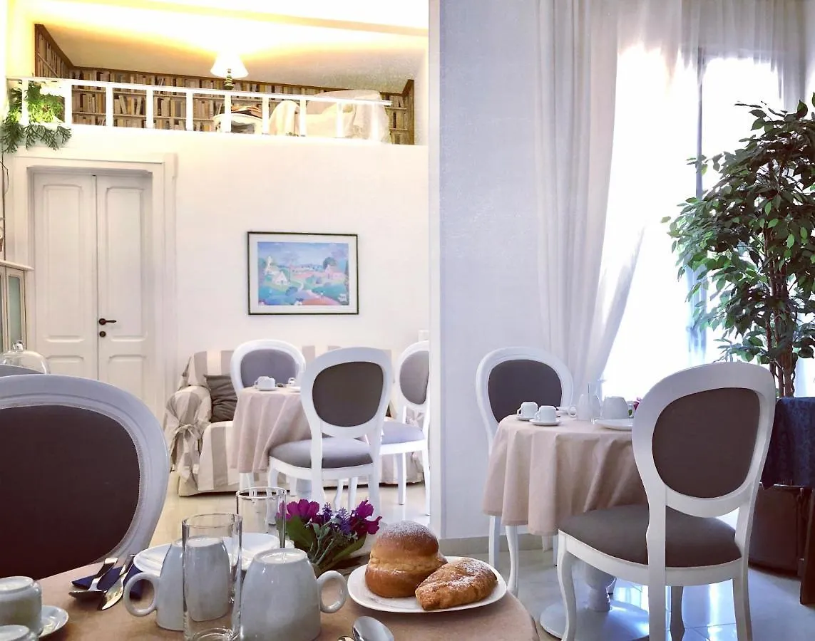 B&B Toma Street Lecce Couette-café