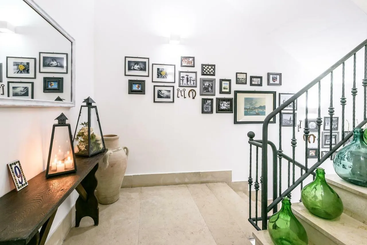 Bed & Breakfast B&B Toma Street Lecce Italy